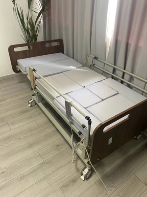 Elektrikli Ev yaşlılar bakım yatağı kilitlenebilir tekerlekli