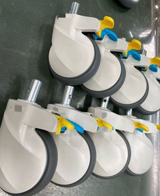 Yeni 5 inç Tıbbi Yataklı Teker Teker Merkezi Kontrol Piston Çapı 28 Frenli Teker