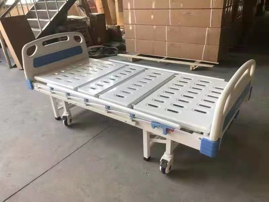 Metal Hastane Hasta Bakım Yatağı Çok Fonksiyonlu 3 Krank Manuel Hastane Yatağı