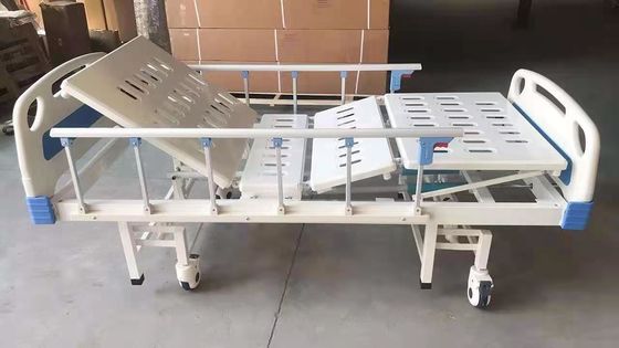 Metal Hastane Hasta Bakım Yatağı Çok Fonksiyonlu 3 Krank Manuel Hastane Yatağı