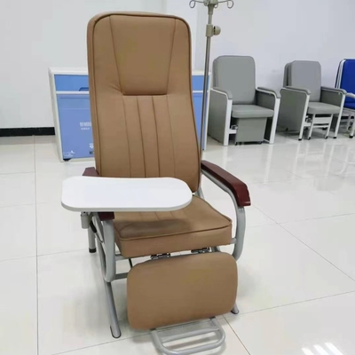 Açı serbestçe ayarlanabilir kahverengi hastane infüzyon koltuğu PU malzeme